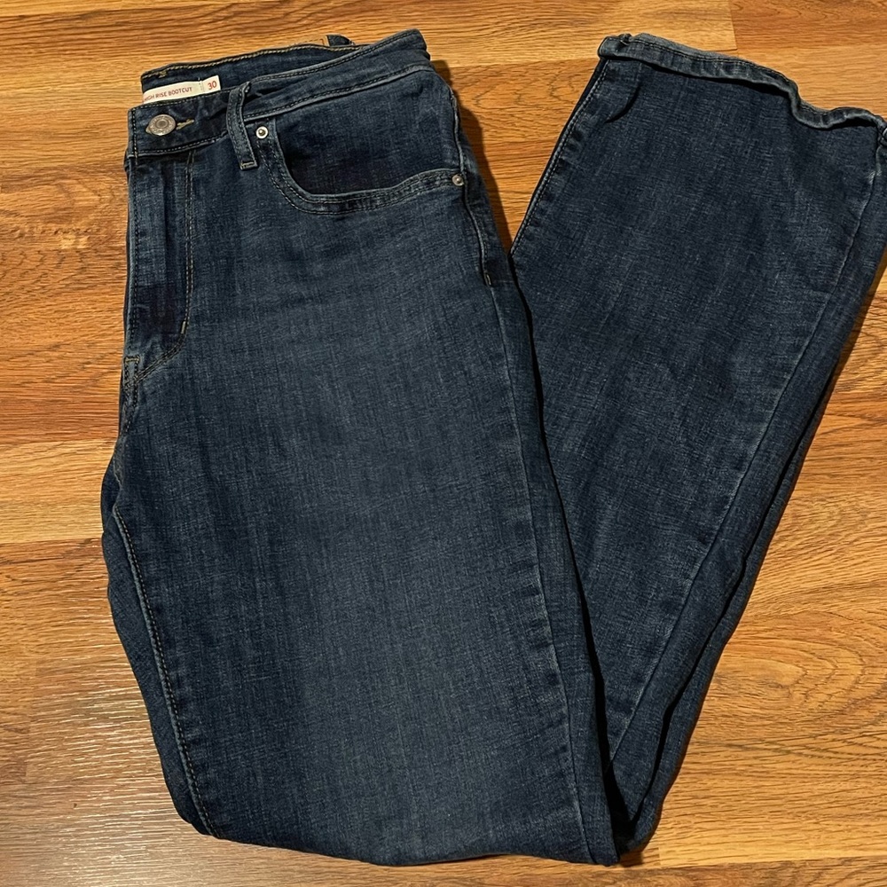 725 High Rise Boot Cut Levi's